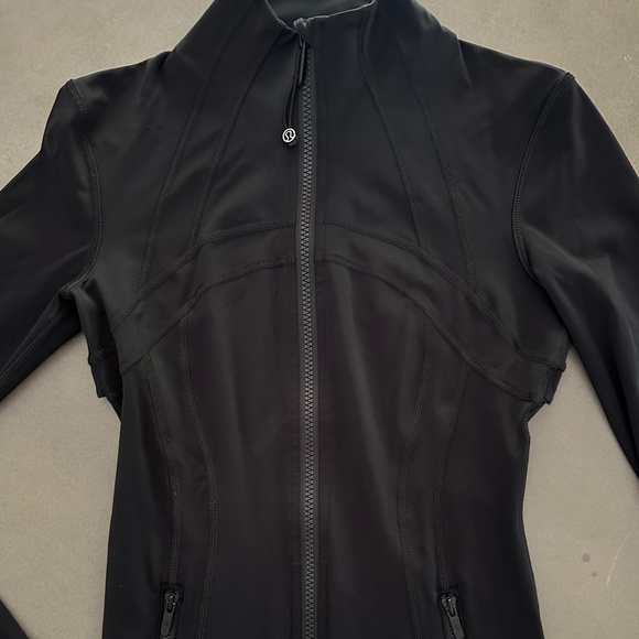 Lululemon Define Jacket in Black - Picture 6 of 8